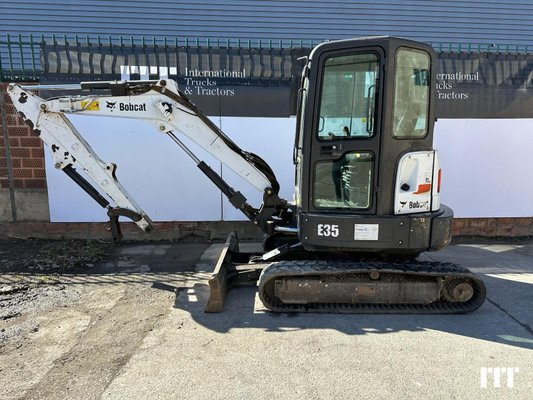 Mini pelle Bobcat E35 - 1